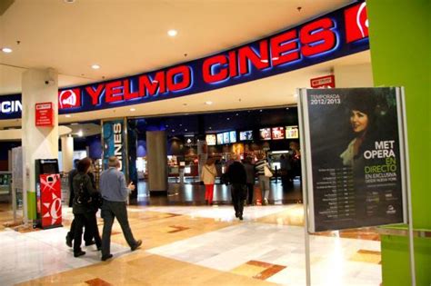 yelmo cines oviedo.